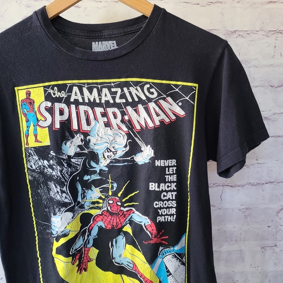 Marvel Shirts Marvel Comics Amazing Spiderman Catwoman Graphic Tee